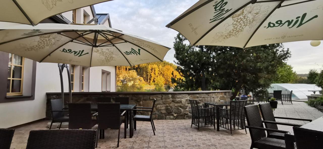 Hotel Zlaty Potok Nicov  Ngoại thất bức ảnh